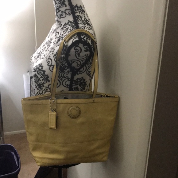 PRELOVED Yellow Coach Purse❤️ - Picture 4 of 7